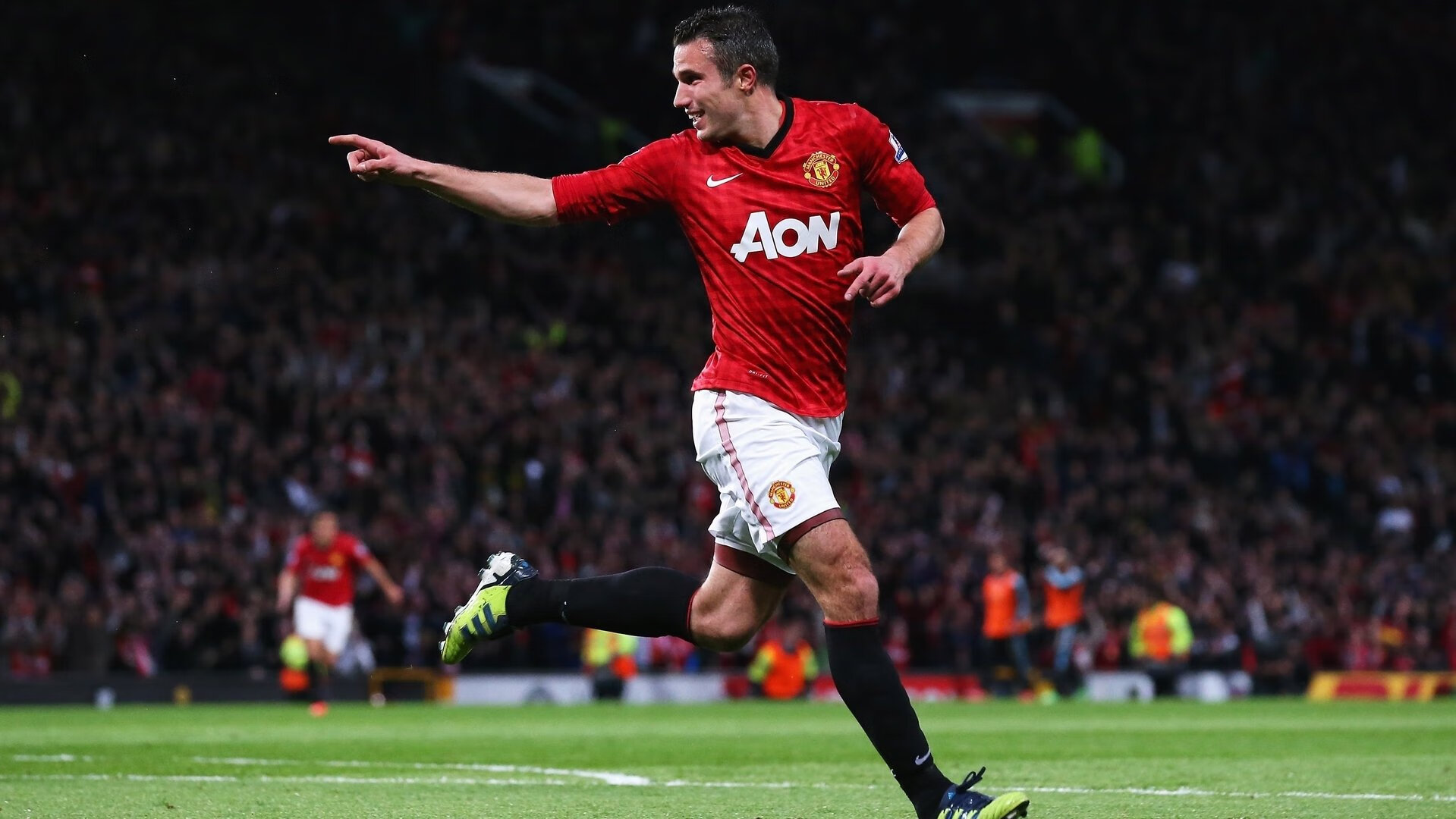 爱游戏体育官方网站-大牌云集：明星进球瞬间盘点！，明星看球赛